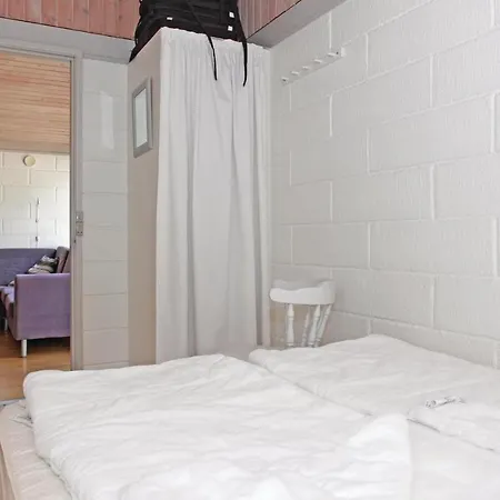Holiday Dekanvej Сasa de vacaciones Yderby