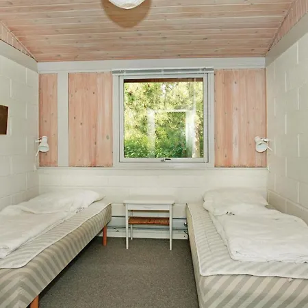 Holiday Dekanvej Сasa de vacaciones Yderby